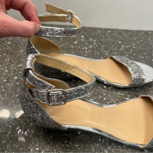 Expressions sz 9 Jasmin Silver Glitter Low Heel Wedge Sandals - Picture 5 of 9